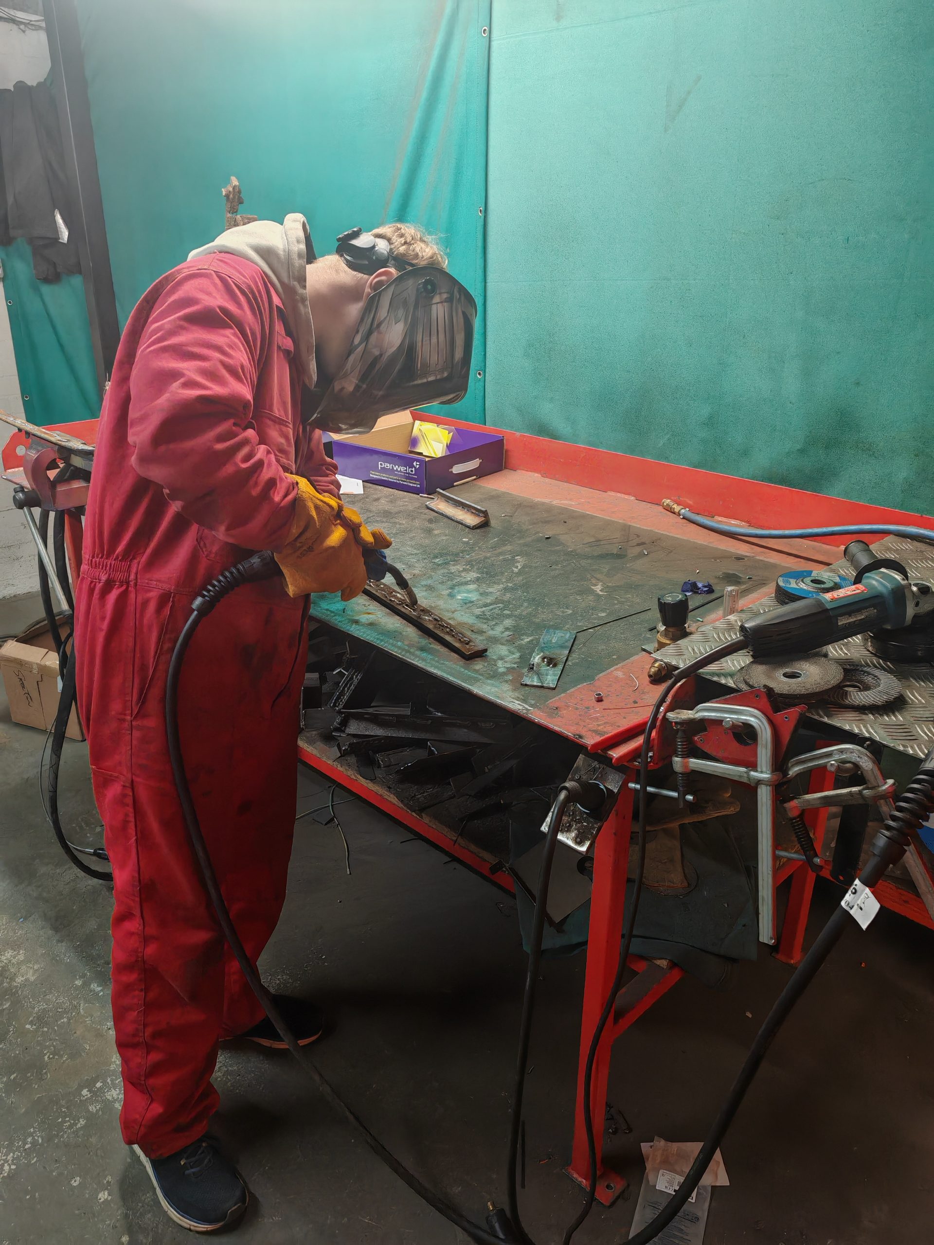 tom testing a repaired welding set